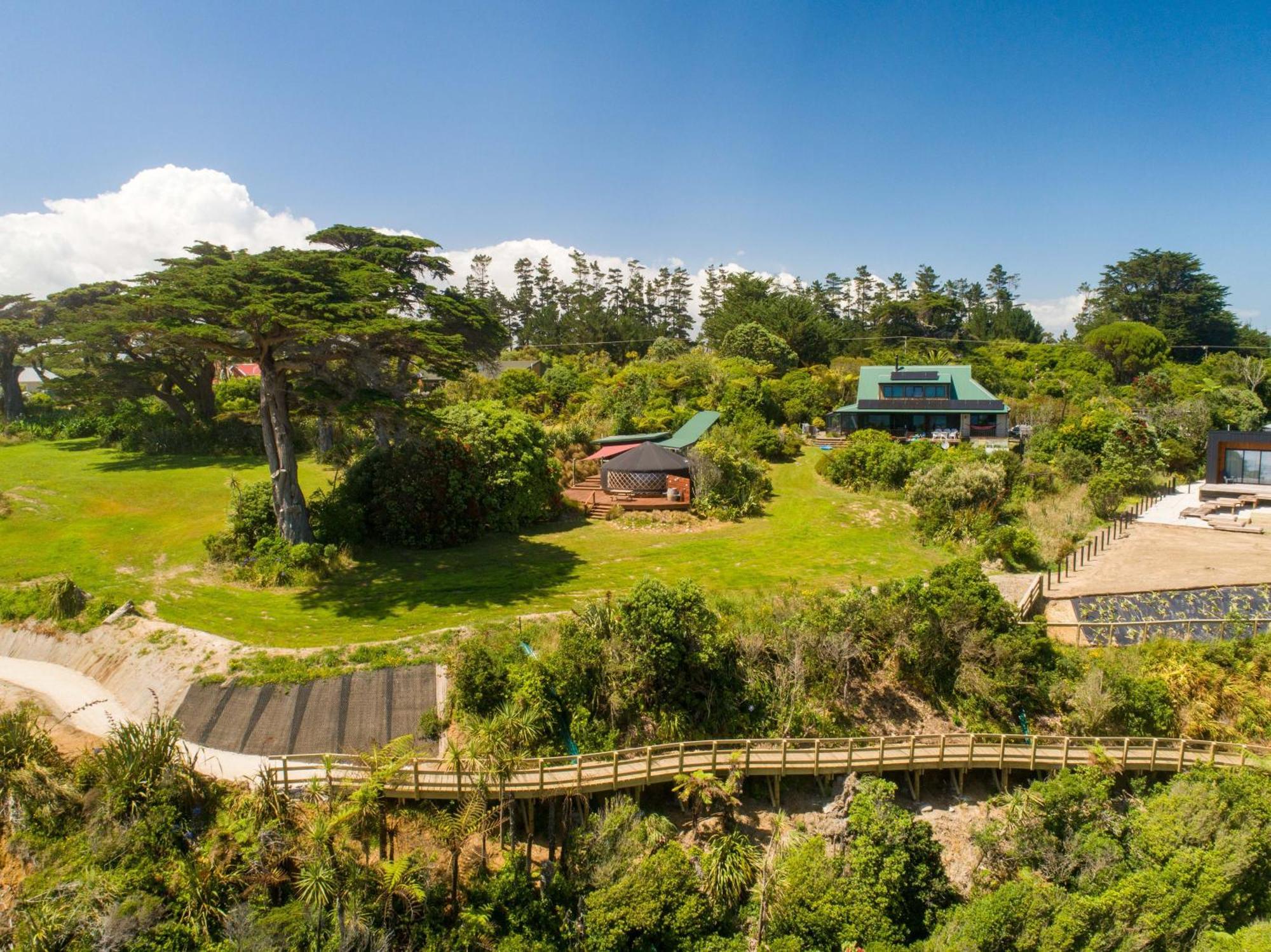 Hotel The Hole In The Rock Yurt Cape Foulwind Exterior foto
