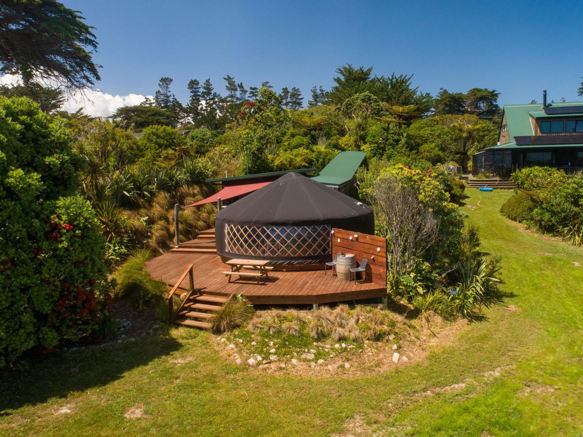 Hotel The Hole In The Rock Yurt Cape Foulwind Exterior foto